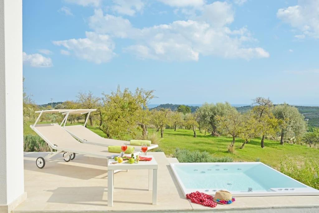 Villa Pettegola Tenuta Il Cavaliere Di Italia Noto- Vista Mare Mini Piscina Idromassaggio Eksteriør billede