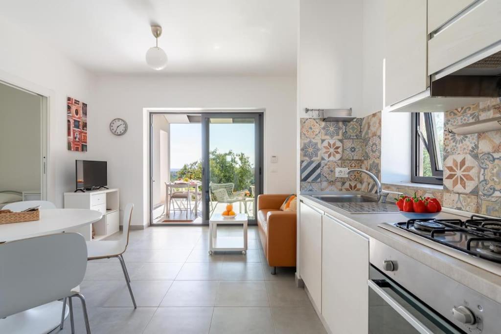 Villa Pettegola Tenuta Il Cavaliere Di Italia Noto- Vista Mare Mini Piscina Idromassaggio Eksteriør billede