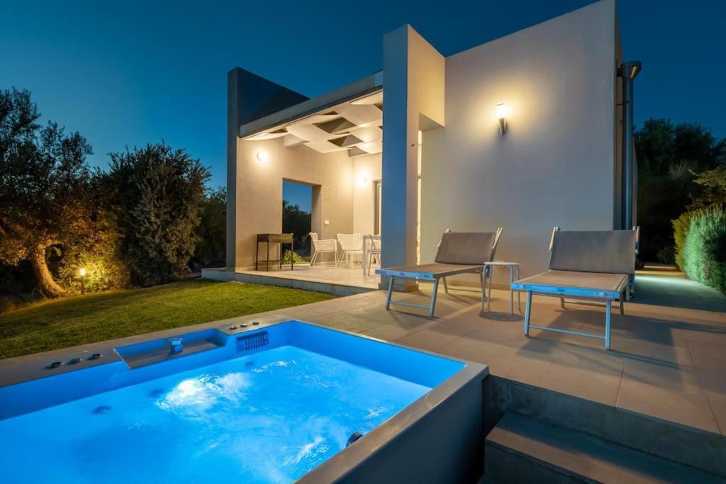 Villa Pettegola Tenuta Il Cavaliere Di Italia Noto- Vista Mare Mini Piscina Idromassaggio Eksteriør billede