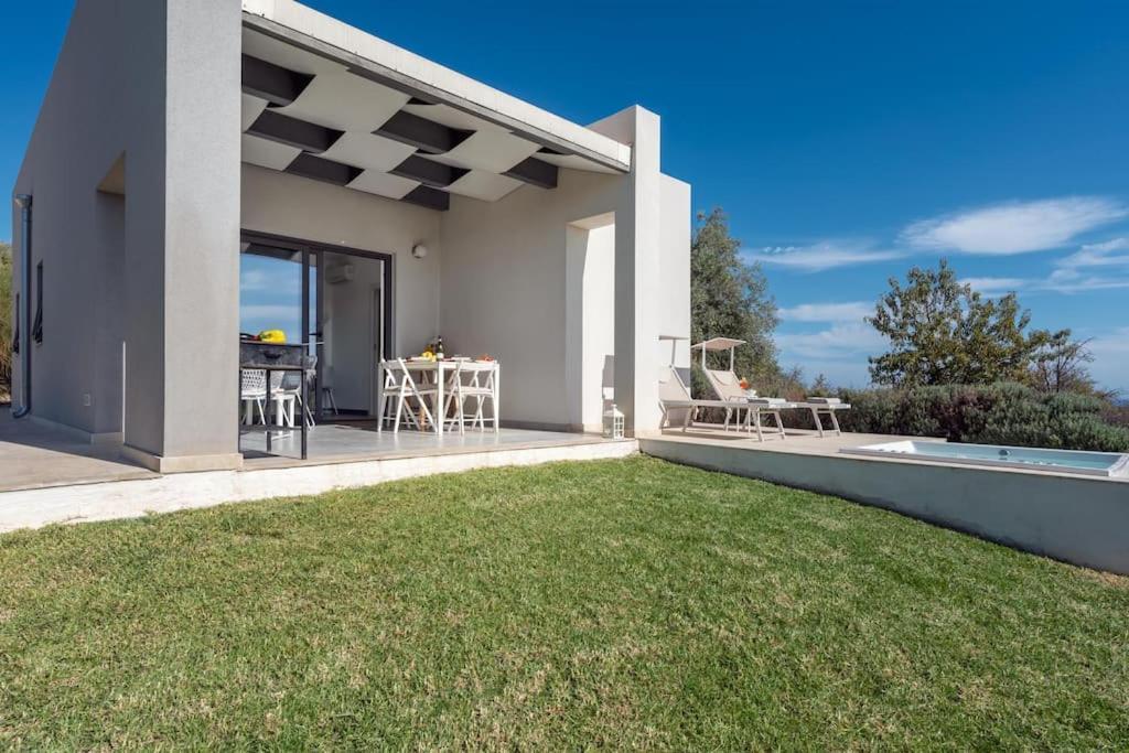 Villa Pettegola Tenuta Il Cavaliere Di Italia Noto- Vista Mare Mini Piscina Idromassaggio Eksteriør billede