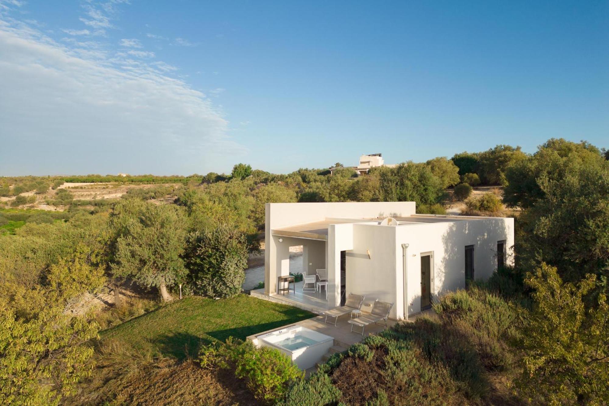 Villa Pettegola Tenuta Il Cavaliere Di Italia Noto- Vista Mare Mini Piscina Idromassaggio Eksteriør billede